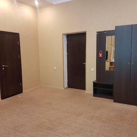 Lazurniy Bereg Hotel Gagra Exterior foto
